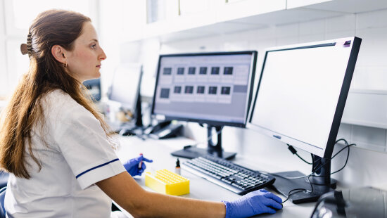 Neoadjuvantní radioterapie u&nbsp;dobře diferencovaného retroperitoneálního liposarkomu: mezinárodní analýza, do které byli zařazeni i&nbsp;pacienti MOÚ